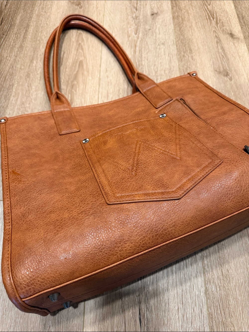 Wrangler Tote - Picture 5 of 7